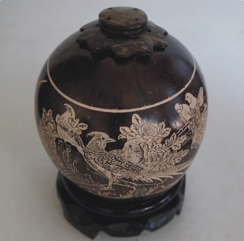 Hand-Carved Coconut Shell Storage Jar - Hainan Specialty