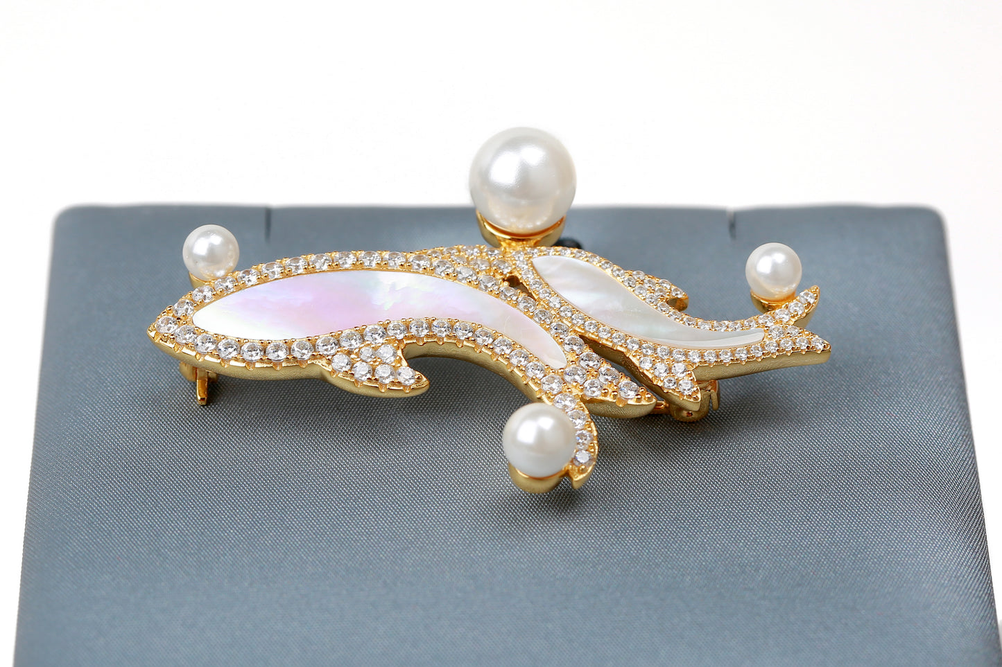 "Ocean Silk" Twin Fish Silver Brooch - Hainan Specialty