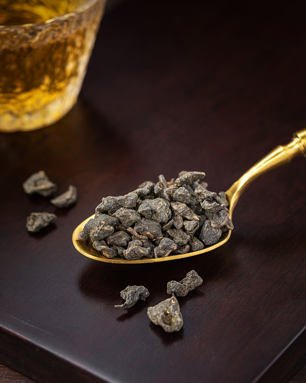 Hainan black tea large leaf variety tea Haihong No. 7 1985 Hainan specialty tea tea gift box - Hainan Specialty