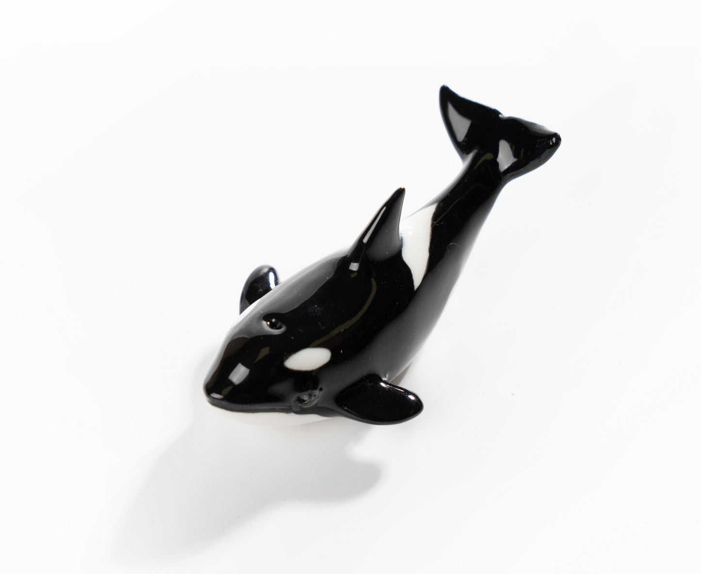 Whale-Themed Ceramic Fridge Magnet Gift - Hainan Specialty