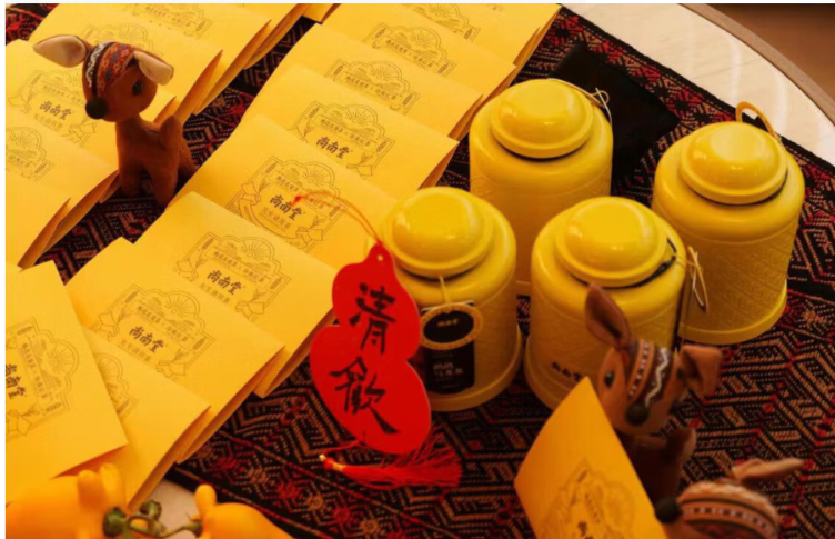 Hainan Partridge Tea Partridge Oolong Tea Hainan Specialty Tea Souvenir Mini Yellow Can - Hainan Specialty