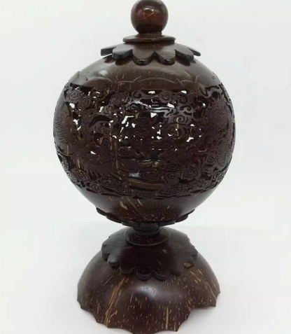 Hainan coconut carving tea storage cans, hand-carved incense burners and lamps